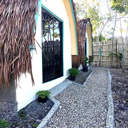 Love Shack Hostel & Cafe San Juan (Siquijor) Exterior foto