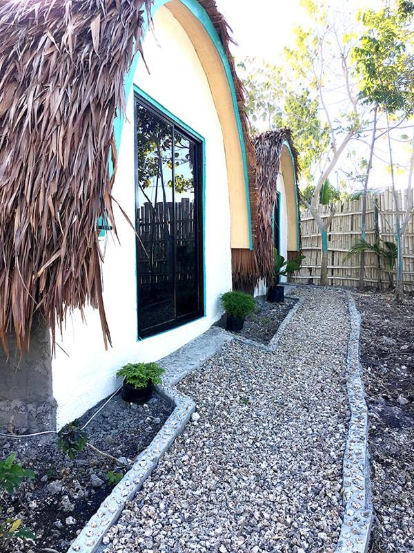 Love Shack Hostel & Cafe San Juan (Siquijor) Exterior foto